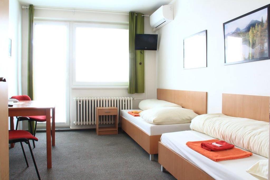布拉迪斯拉发 纳尔瓦旅馆旅舍 外观 照片